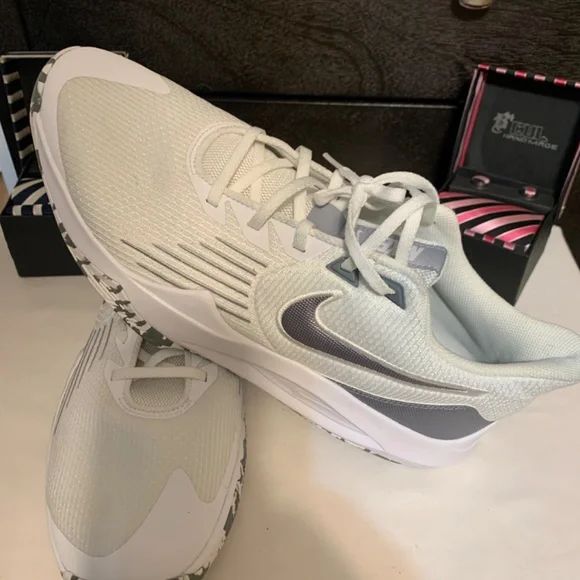 Nike shoes! NWOT!